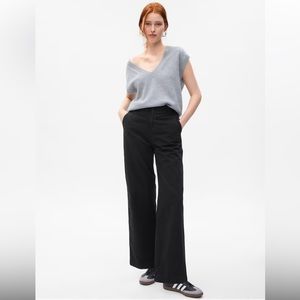 Gap Loose Khaki Pants